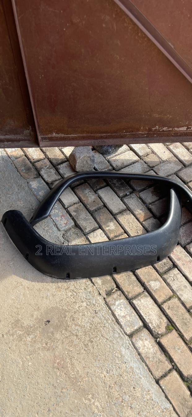 Land Rover / Mitsubishi Pajero Defenders or Fender Flares photo 3