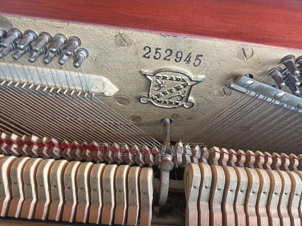 Lester Philladelphia U.S.A And Westbrook Acoustic Piano photo 11