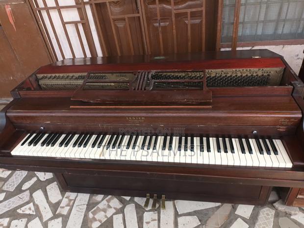 Lester Philladelphia U.S.A And Westbrook Acoustic Piano photo 16