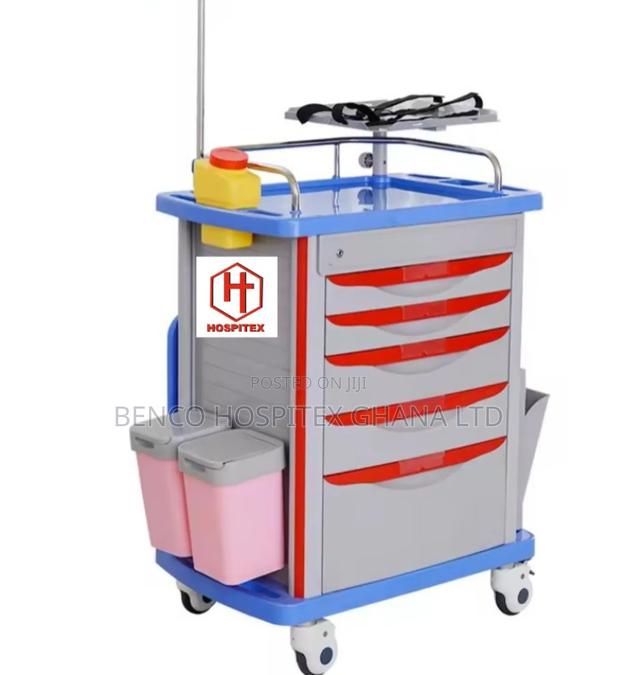 Emergency Trolley · Photo 2