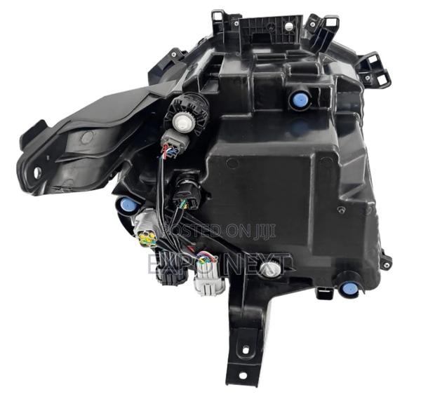 Outlander 2023-2025 Headlight Lamp Right photo 2