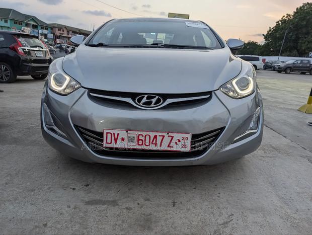 Hyundai Elantra Limited PZEV 4dr Sedan (1.8L 4cyl 6A) 2015 Silver
