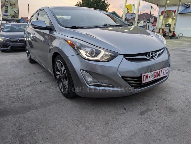 Hyundai Elantra Limited PZEV 4dr Sedan (1.8L 4cyl 6A) 2015 Silver photo 4