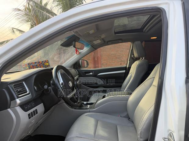 Toyota Highlander 2018 White