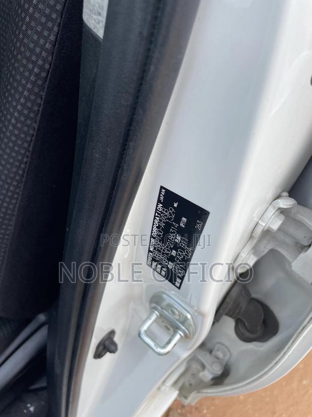 Toyota Vitz 2014 White