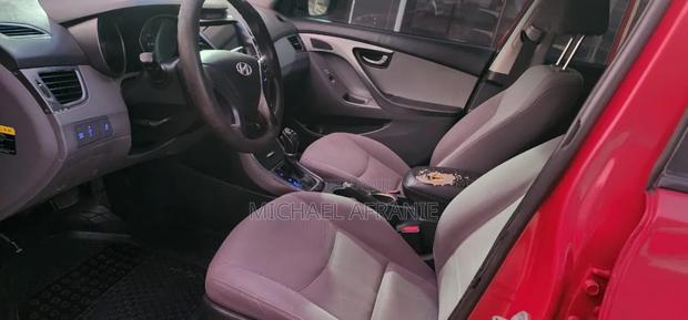 Hyundai Elantra SE 4dr Sedan (1.8L 4cyl 6A) 2015 Red