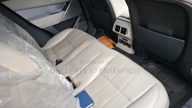 Land Rover Range Rover Evoque HSE 4x4 5-Door 2018 White photo 4