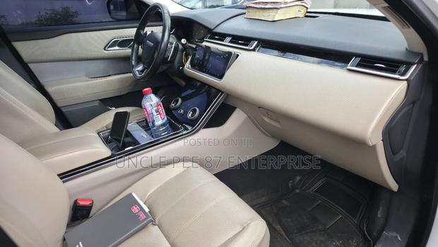 Land Rover Range Rover Evoque HSE 4x4 5-Door 2018 White photo 8