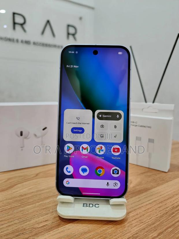 Google Pixel 10 Pro 128 GB Blue photo 3