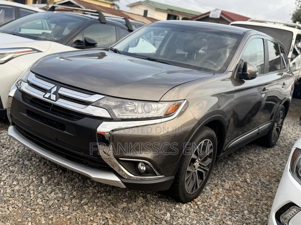 Mitsubishi Outlander SE AWC 2017 Green photo 5