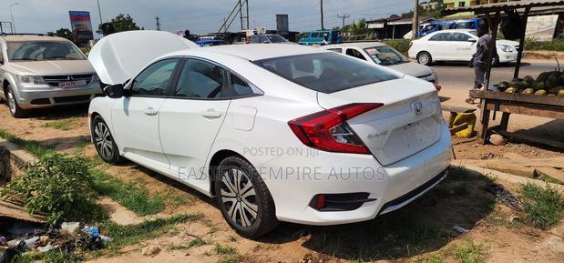 Honda Civic Sport Sedan 2020 White photo 3