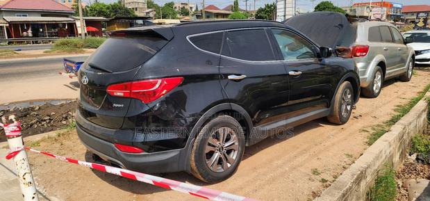 Hyundai Santa Fe 2015 Black photo 2