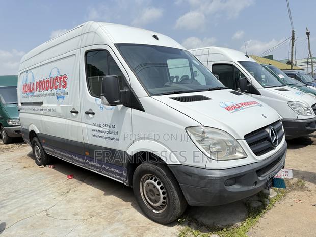 Mercedes-Benz Sprinter 2010 White photo 5