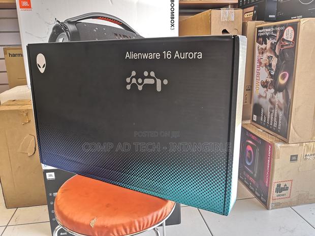 New Laptop Alienware M17x R2 18GB Intel Core 7 SSD 1T photo 3