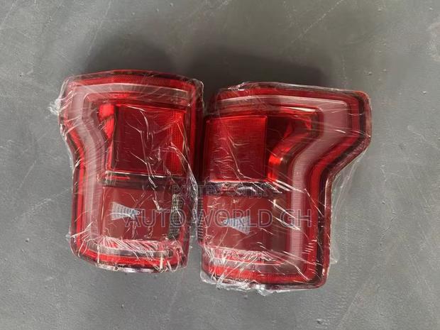 Ford F150 Blind Spot Tail Light 2015-2020 photo 2