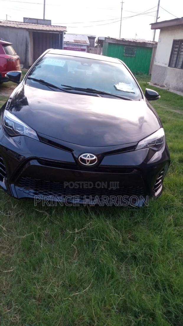 Toyota Corolla 2017 Black
