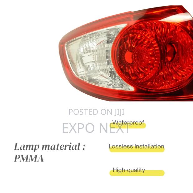 Hyundai Santa Fe Taillight Pair 2010 photo 5