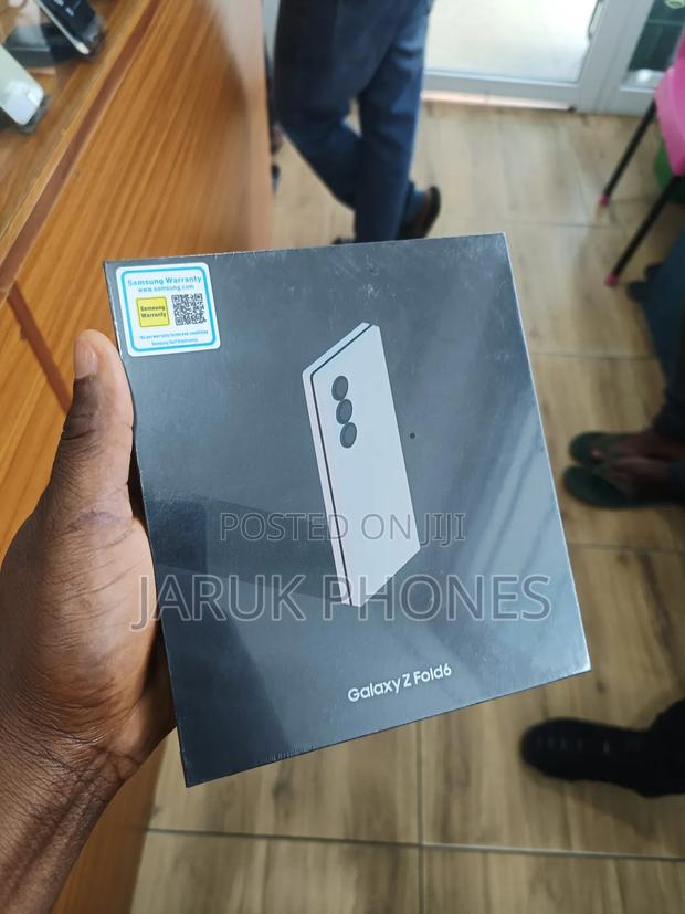 New Samsung Galaxy Z Fold6 256 GB Pink photo 2