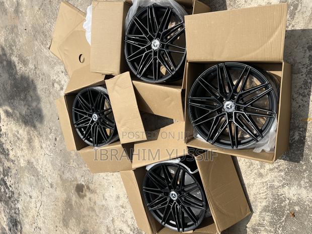 Benz Rim 18 All Black Set