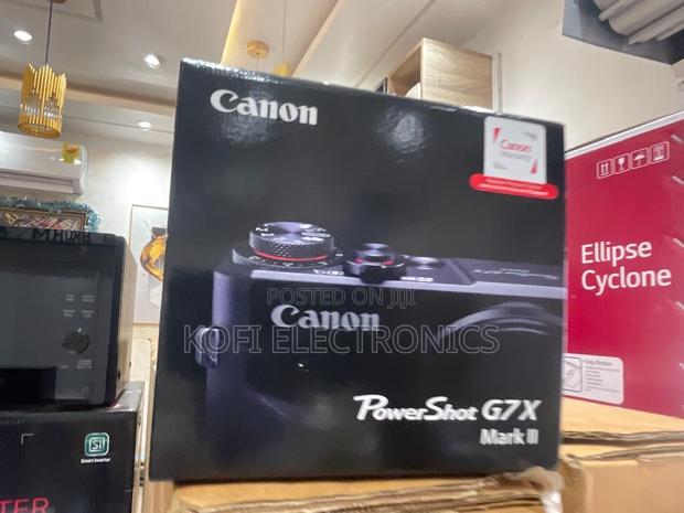 Retro Capture Canon G7x Mark Ii Camera With Fast Lens System · Photo 2