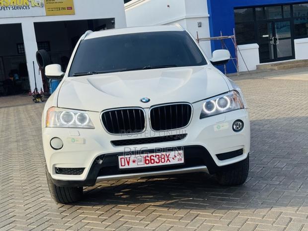 BMW X3 xDrive28i 4dr SUV AWD (2.0L 4cyl Turbo 8A) 2015 White