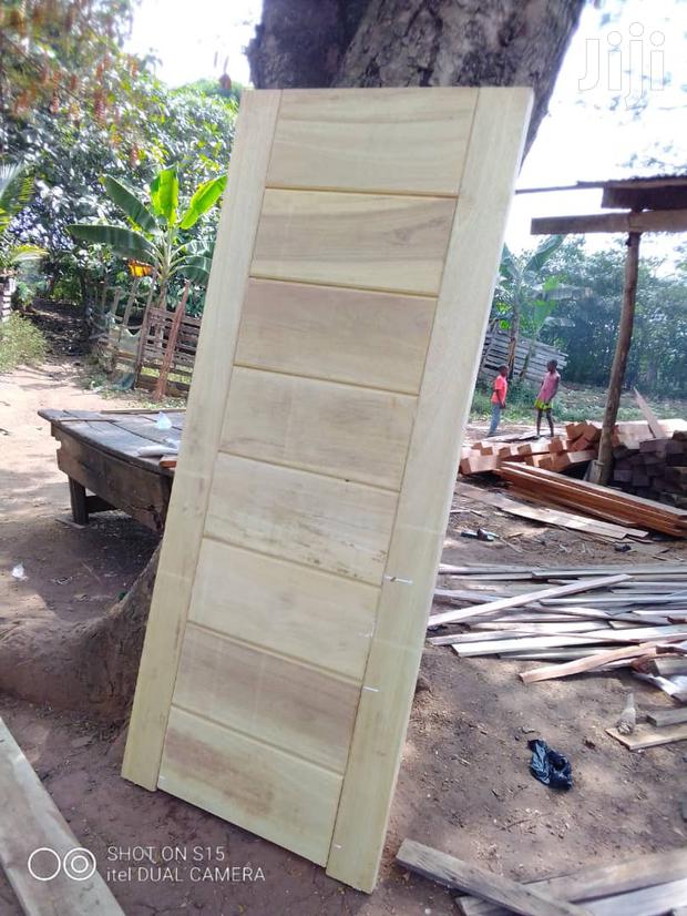 Wooden Doors · Photo 2