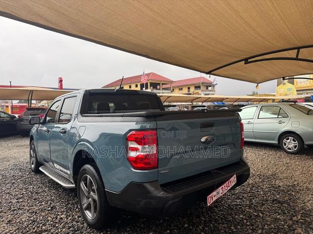 Ford Maverick 2022 Blue