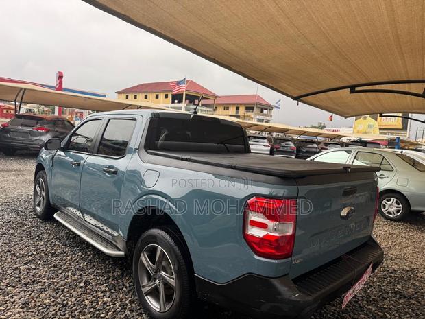 Ford Maverick 2022 Blue