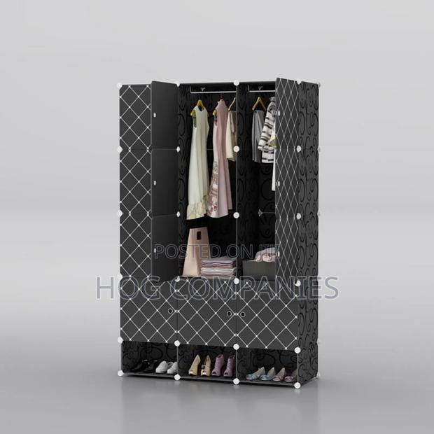 12 Cubes Plastic Collapsible Wardrobe - Fast Delivery in 2 Hours · Photo 2