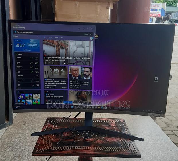 Samsung 32 Edgeless Curved Monitor photo 3
