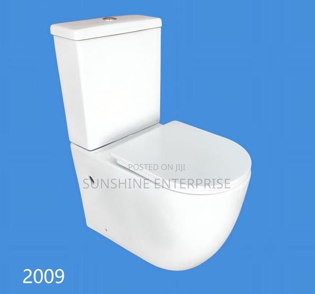 Water Closet · Photo 2