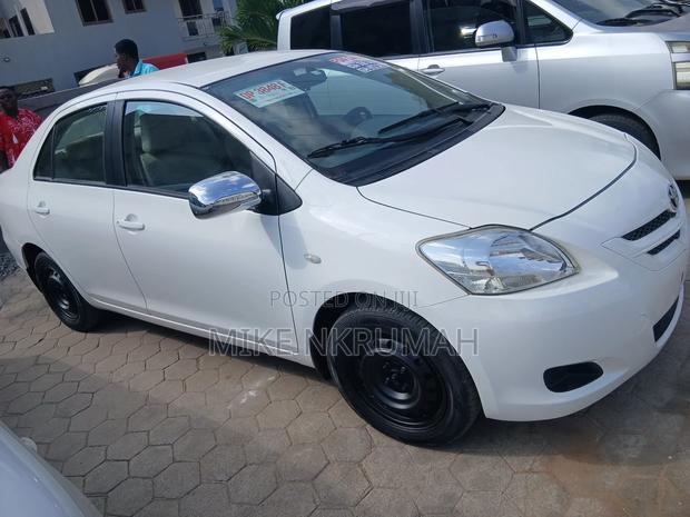 Toyota Belta 2010 White