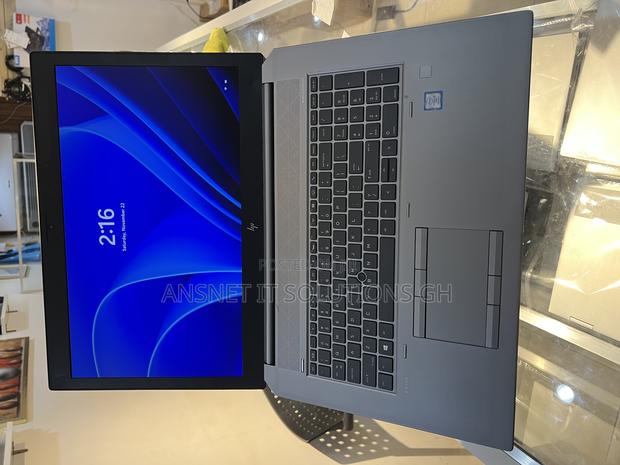 New Laptop HP ZBook Studio 16GB Intel Core I5 SSD 512GB photo 2