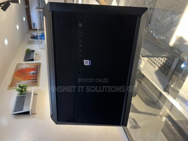 New Laptop HP ZBook Studio 16GB Intel Core I5 SSD 512GB photo 4