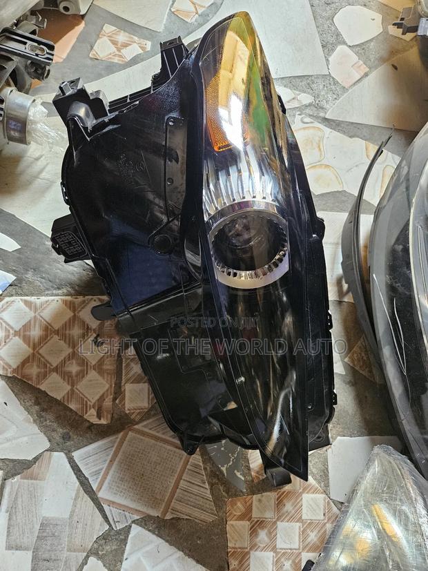 Maza Cx-30 Headlight 2024 Right Side With Charger