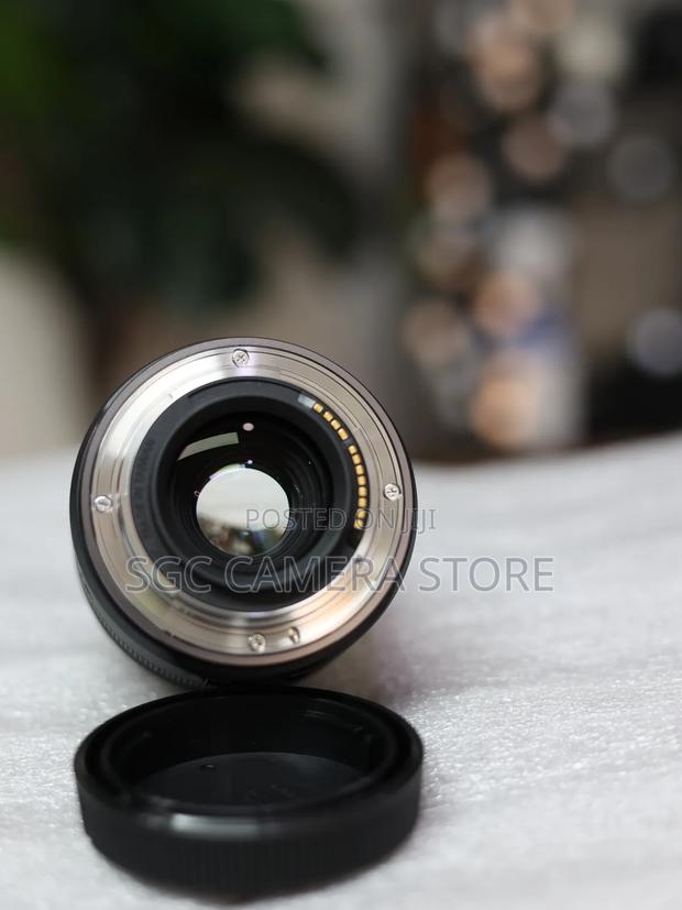Canon Rf 24mm F1.8 Is Stm // Like New // 6-months Months Warranty photo 6
