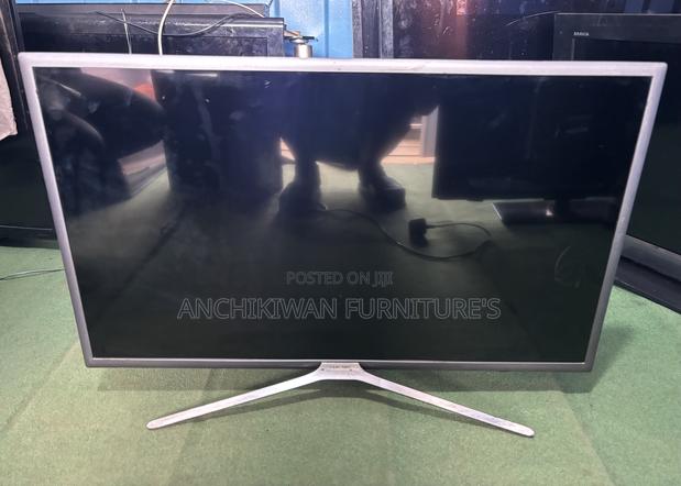 Samsung 32 Inches Smart Tv ( Cash on Delivery) · Photo 4