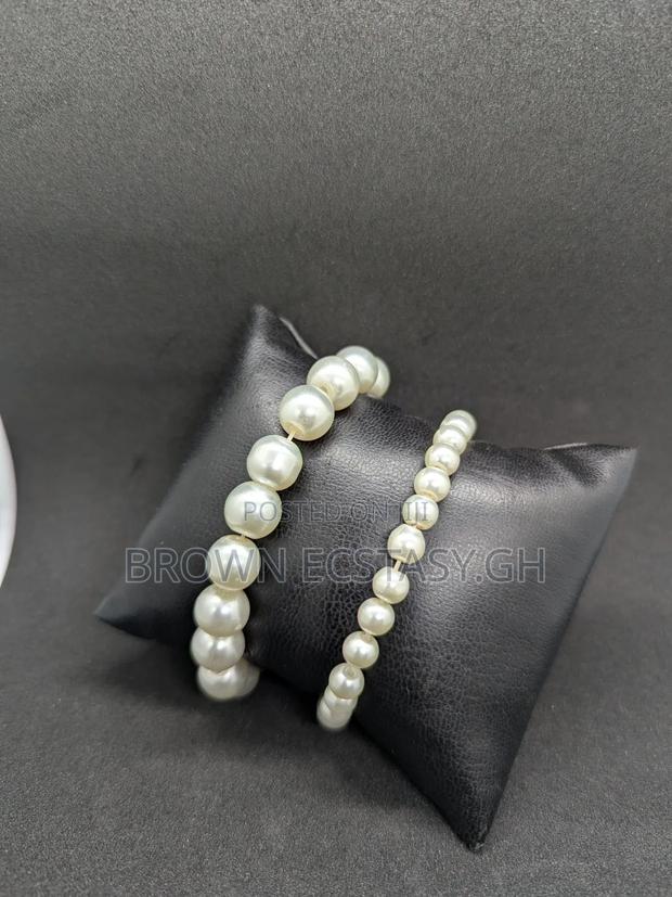 Pearl Bracelet White · Photo 3