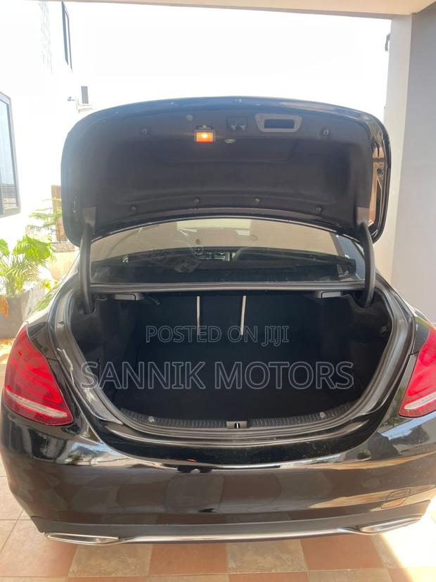 Mercedes-Benz C300 2017 Black