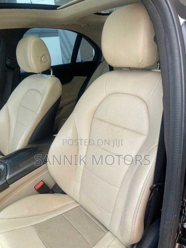 Mercedes-Benz C300 2017 Black