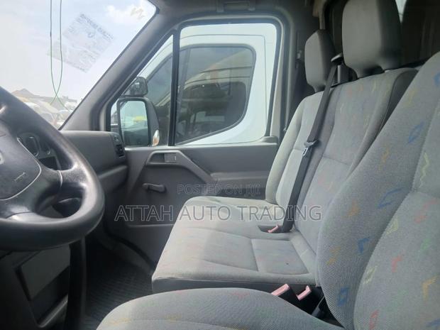 Volkswagen LT 2000 White photo 5