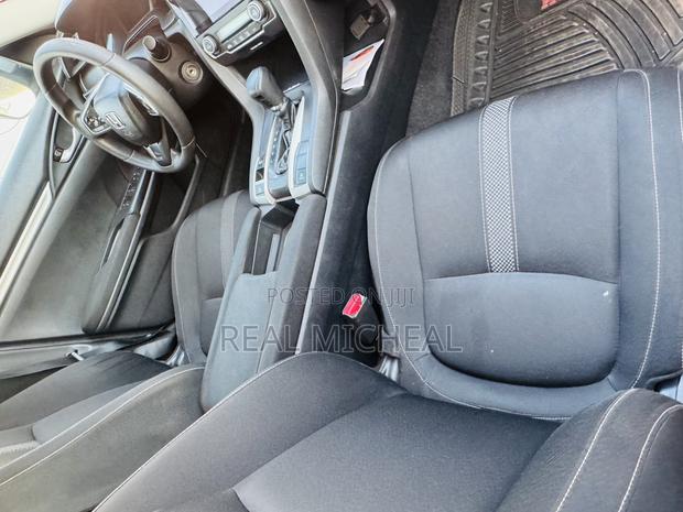 Honda Civic EX Sedan 2019 Silver