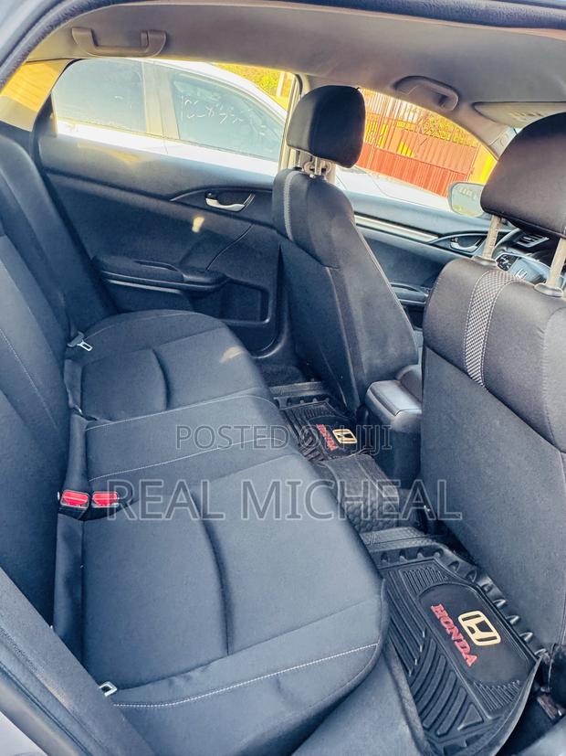 Honda Civic EX Sedan 2019 Silver