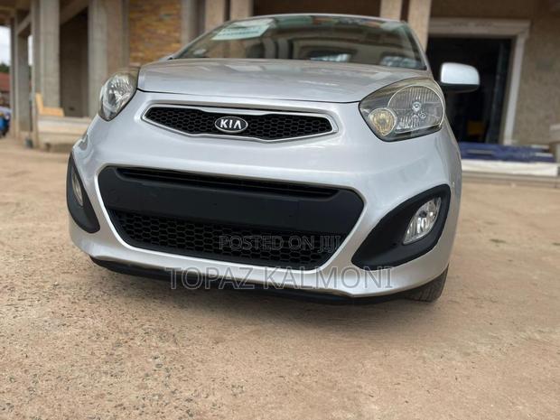 Kia Morning 2012 Off white