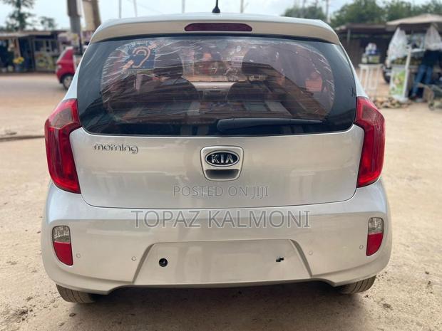 Kia Morning 2012 Off white