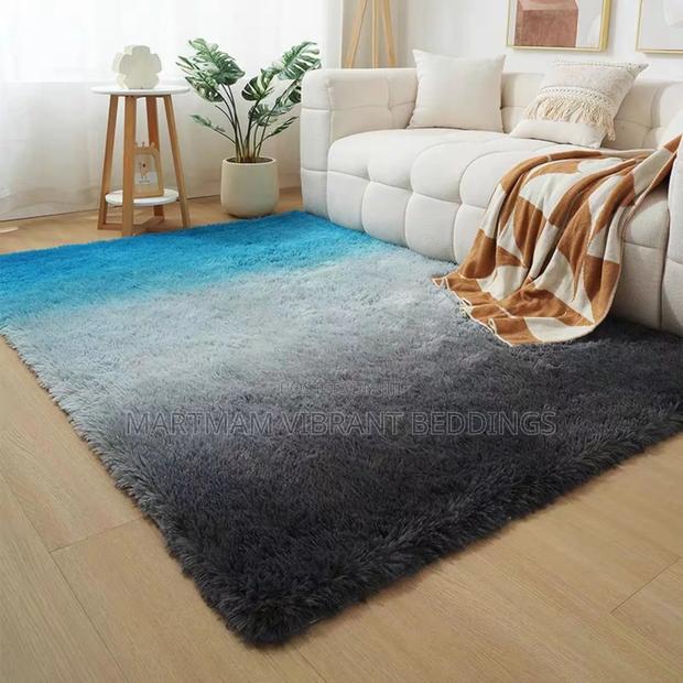 High-Quality Fluffy Carpets · Photo 2