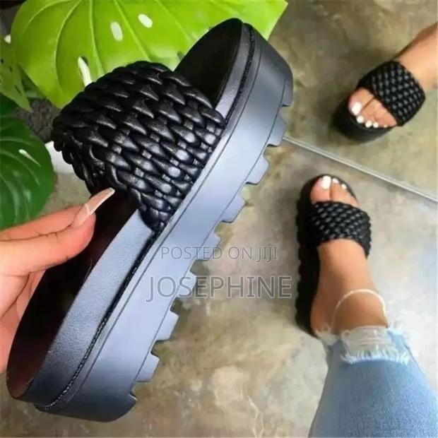 Ladies Sandals photo 4
