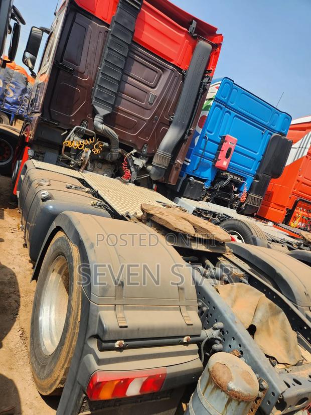 Benz Actros photo 4