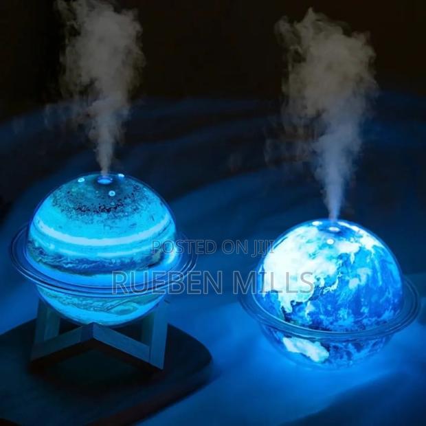 Galaxy Essential Oil Diffuser · Photo 3