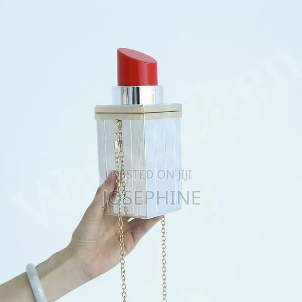 Lipstick Shape Shoulder Bag photo 3